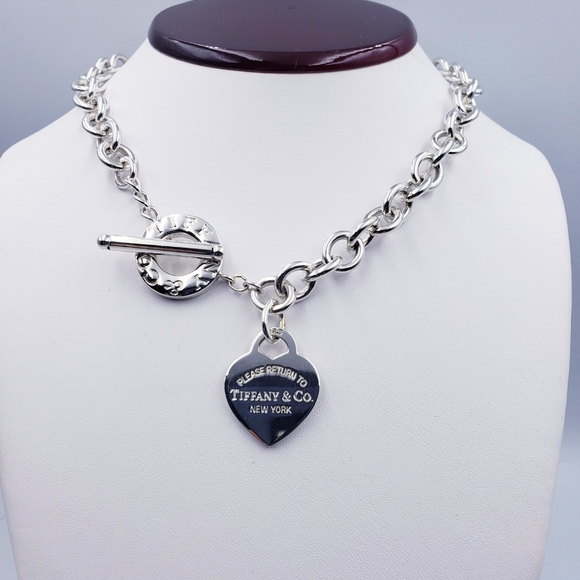 SOLD ON MERC✨️🩵 TIFFANY & CO. Heart Tag Choker Necklace 🩵✨️ - Picture 3 of 9